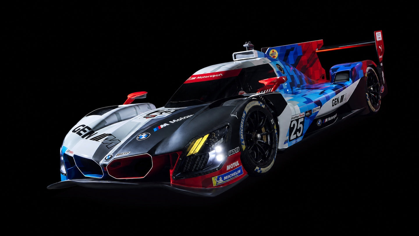 BMW M Hybrid V8 race car